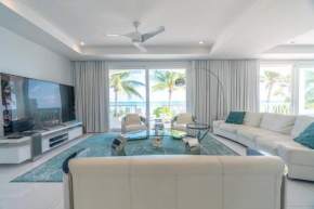 White House - Exclusive Luxury Beachfront Villa - Private White Sand Beach